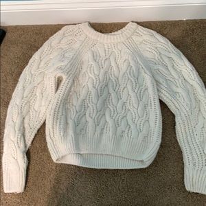 Cream/white chunky cable knit sweater